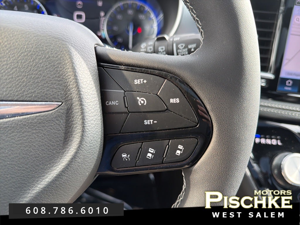 2025 Chrysler Pacifica Limited AWD