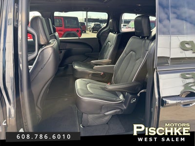 2025 Chrysler Pacifica Limited AWD