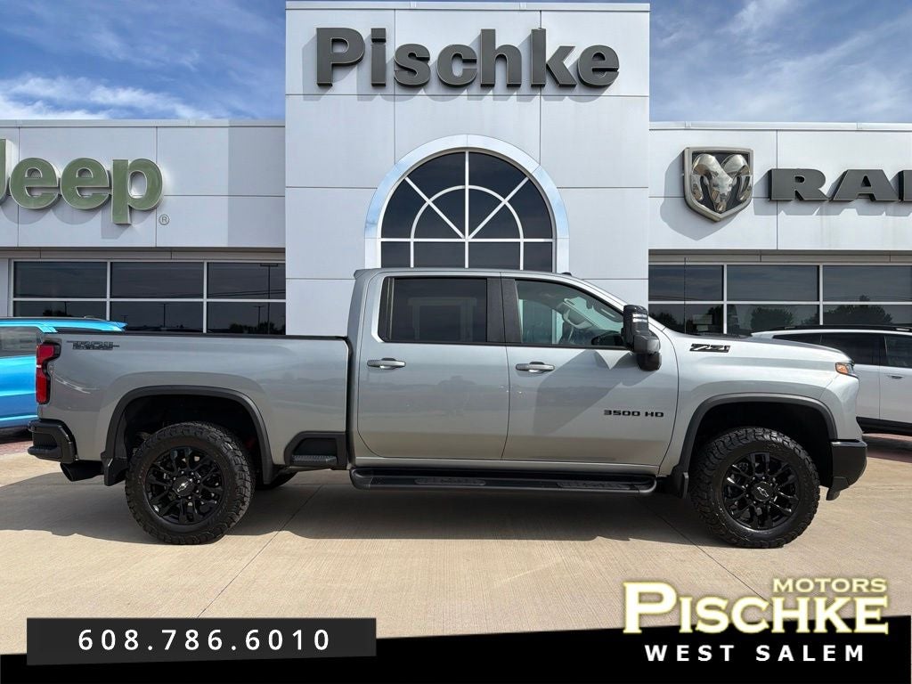 2025 Chevrolet Silverado 3500HD 4WD Crew Cab Standard Bed LT
