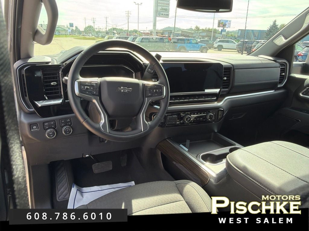 2025 Chevrolet Silverado 3500HD 4WD Crew Cab Standard Bed LT