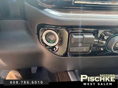 2025 Chevrolet Silverado 3500HD 4WD Crew Cab Standard Bed LT