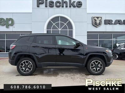 2025 Jeep Compass Trailhawk 4x4