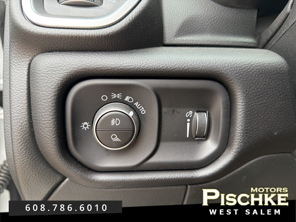 2025 RAM 2500 Big Horn Crew Cab 4x4 6'4' Box