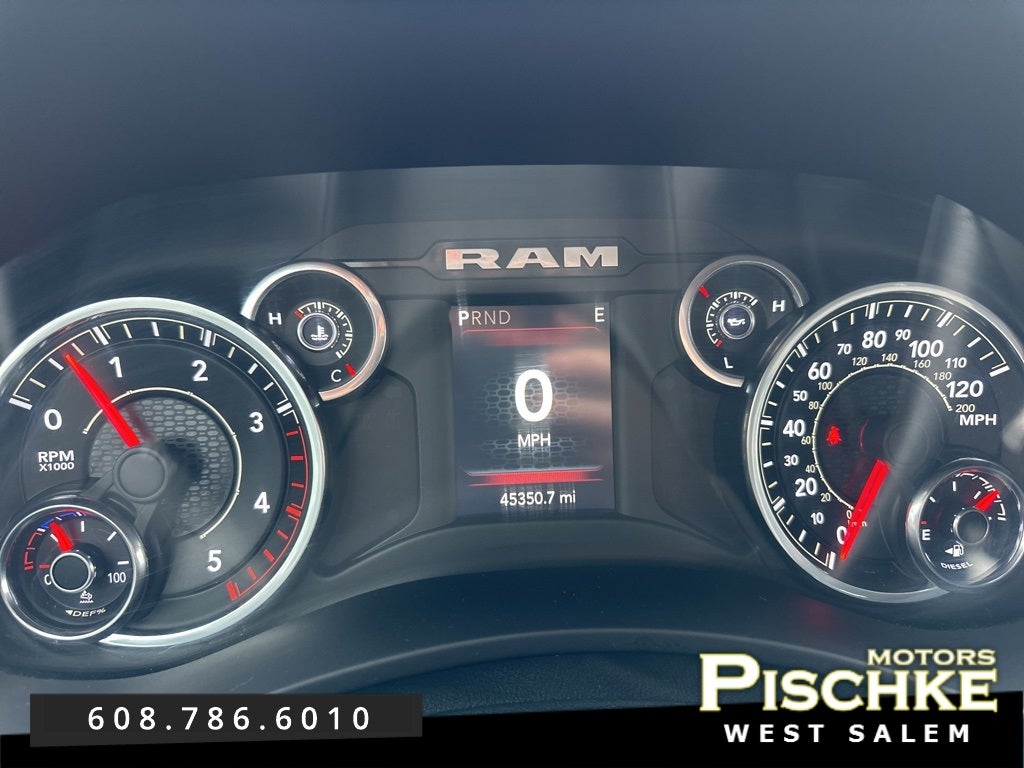 2023 RAM 3500 Tradesman Crew Cab 4x4 8' Box