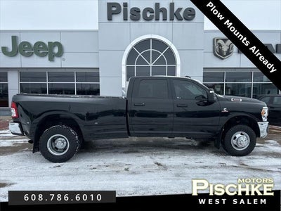 2023 RAM 3500 Tradesman Crew Cab 4x4 8' Box