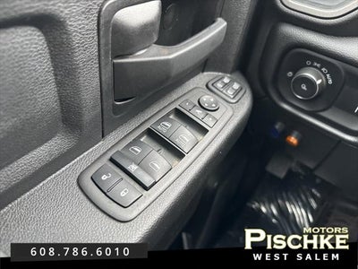 2023 RAM 3500 Tradesman Crew Cab 4x4 8' Box