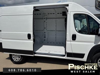 2025 RAM ProMaster 1500 Cargo Van SLT High Roof 136' WB