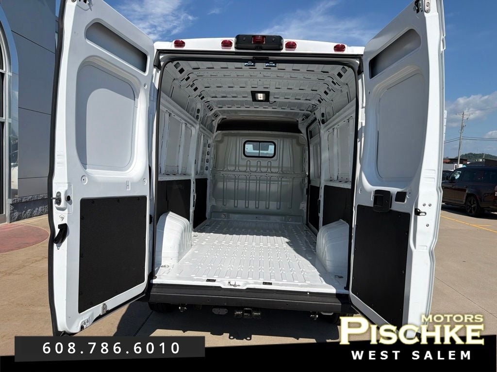 2024 RAM ProMaster 2500 Cargo Van SLT High Roof 159' WB