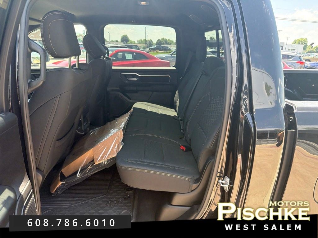 2025 RAM 1500 Big Horn Crew Cab 4x4 5'7' Box