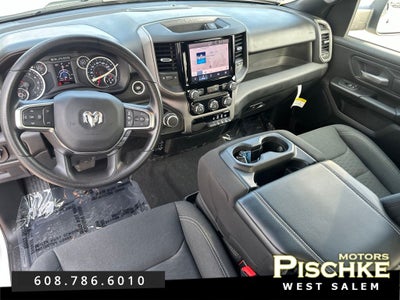 2026 RAM Ram 1500 Express Crew Cab 4x4 5'7' Box