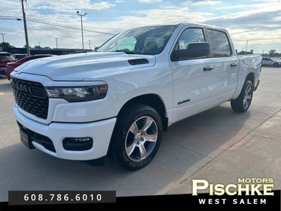 2026 RAM Ram 1500 Express Crew Cab 4x4 5'7' Box