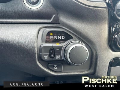 2026 RAM Ram 1500 Express Crew Cab 4x4 5'7' Box