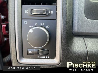 2018 RAM 2500 Tradesman Crew Cab 4x4 6'4' Box