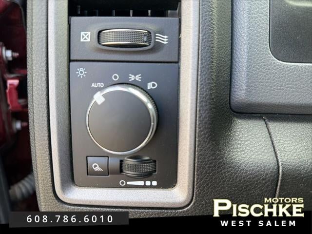 2018 RAM 2500 Tradesman Crew Cab 4x4 6'4' Box