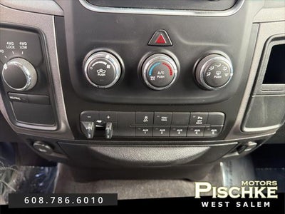 2018 RAM 2500 Tradesman Crew Cab 4x4 6'4' Box