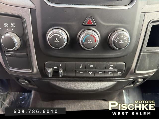 2018 RAM 2500 Tradesman Crew Cab 4x4 6'4' Box