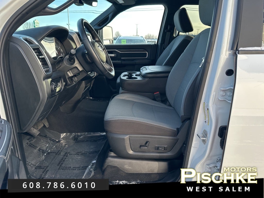 2024 RAM 2500 Big Horn Crew Cab 4x4 6'4' Box