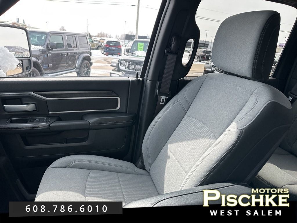2024 RAM 2500 Big Horn Crew Cab 4x4 6'4' Box