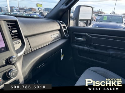 2024 RAM 2500 Big Horn Crew Cab 4x4 6'4' Box