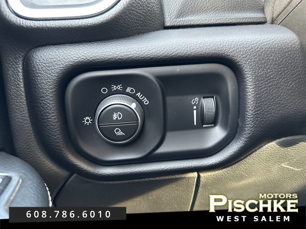 2024 RAM 2500 Big Horn Crew Cab 4x4 6'4' Box