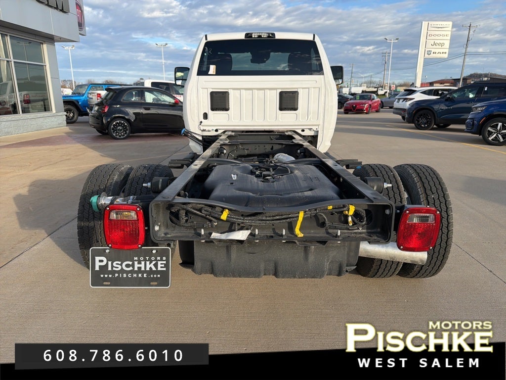2025 RAM 5500 Chassis Tradesman/Big Horn