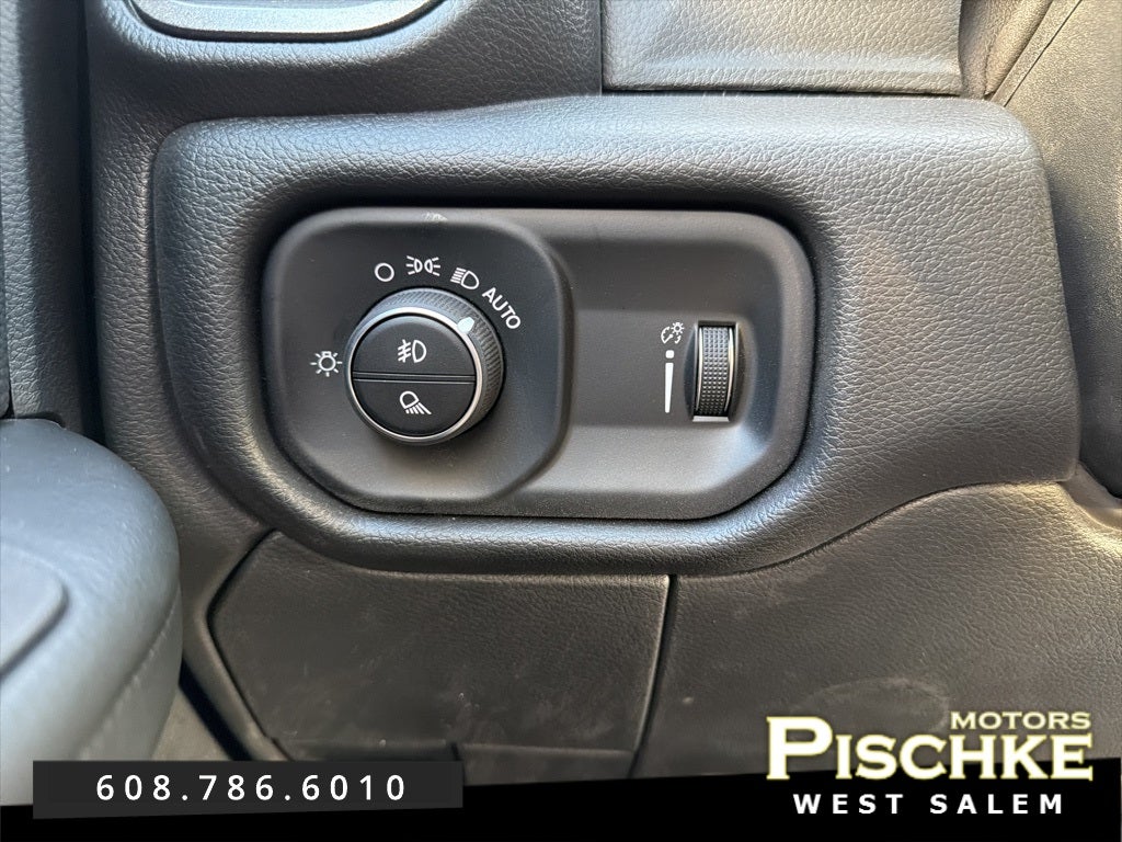 2025 RAM 5500 Chassis Tradesman/Big Horn