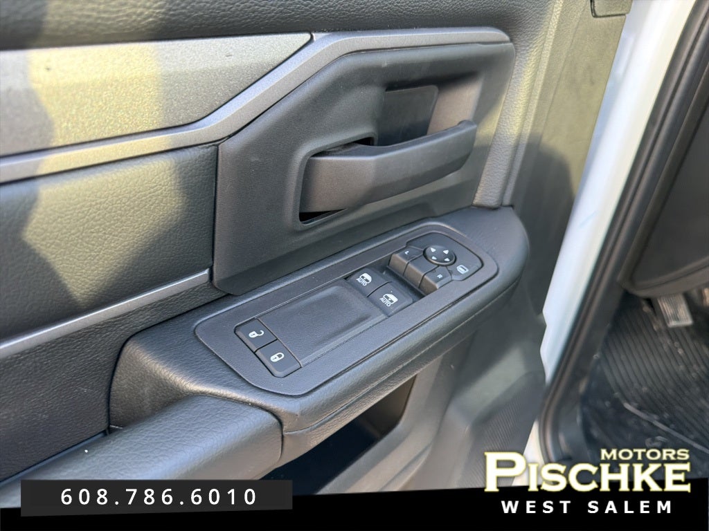 2025 RAM 5500 Chassis Tradesman/Big Horn