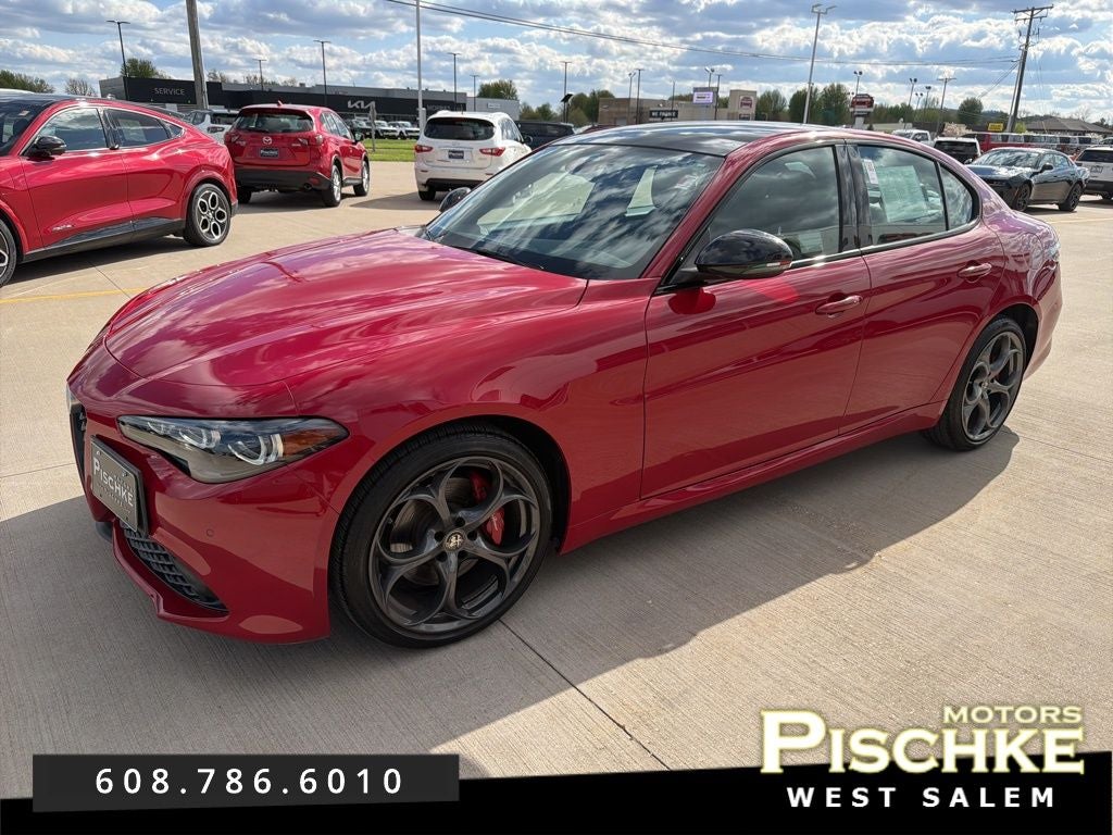 2025 Alfa Romeo Giulia Tributo Italiano AWD