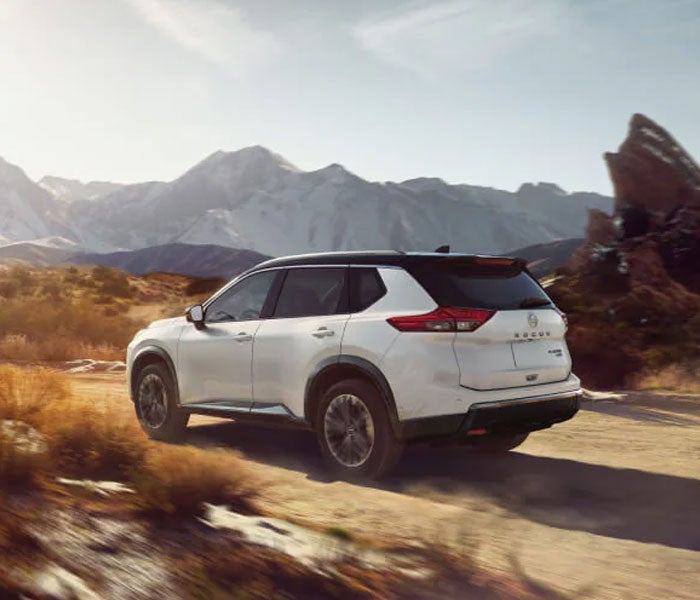 Pischke Motors Nissan in La Crosse WI