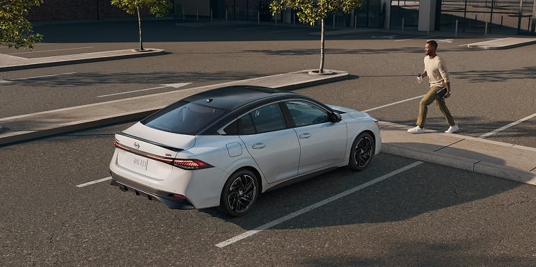 Pischke Motors Nissan in La Crosse WI