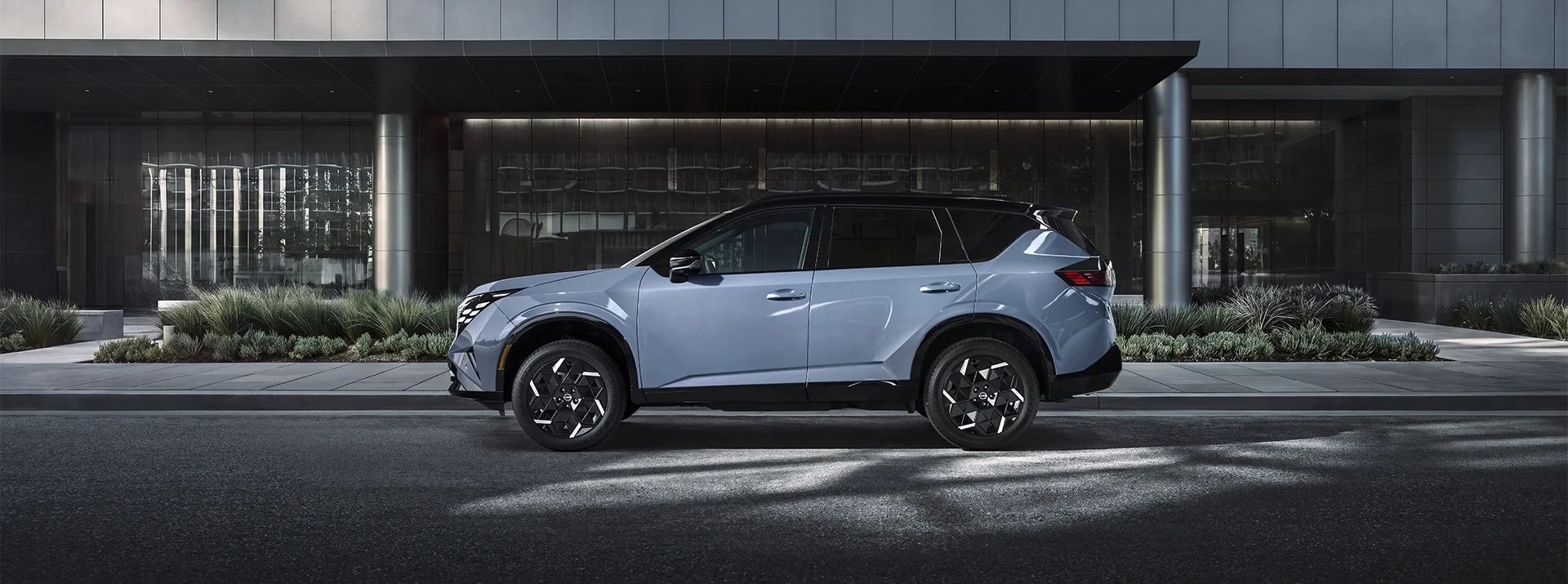 Pischke Motors Nissan in La Crosse WI