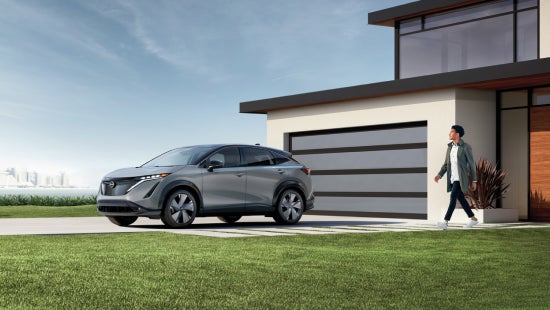 Pischke Motors Nissan in La Crosse WI