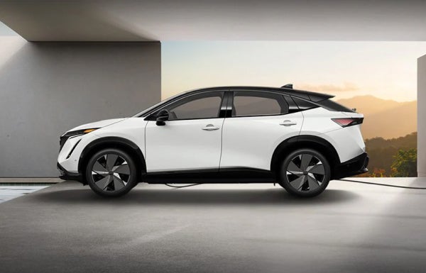 Pischke Motors Nissan in La Crosse WI