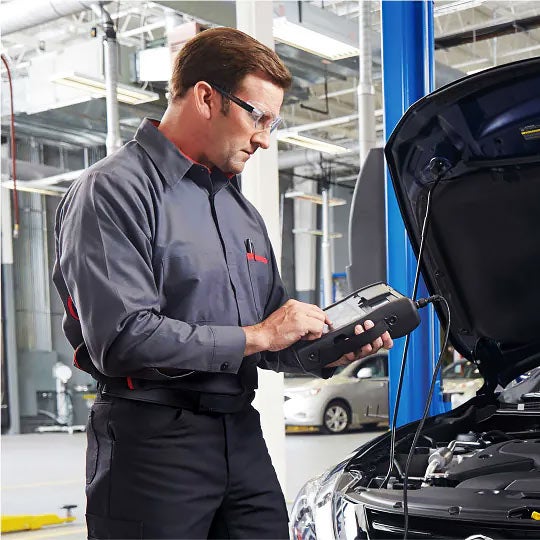 Pischke Motors Nissan in La Crosse WI