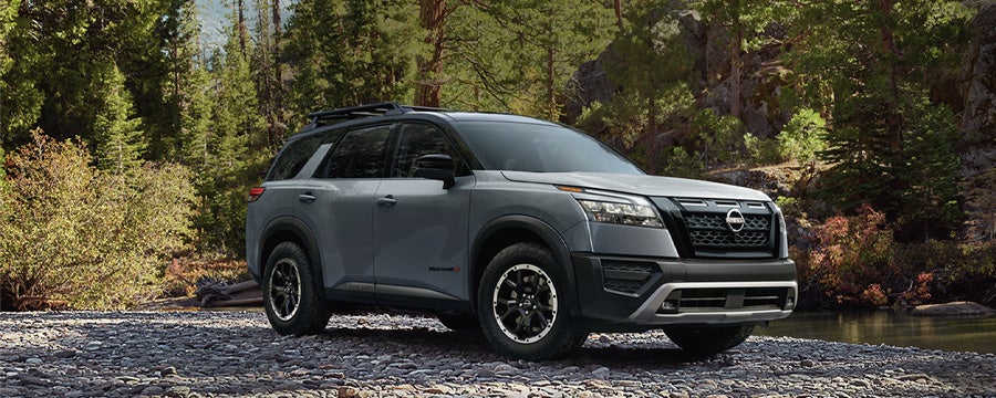 NISSAN Pathfinder Pischke Motors Nissan in La Crosse WI