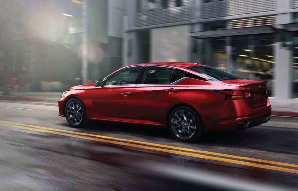 Pischke Motors Nissan in La Crosse WI