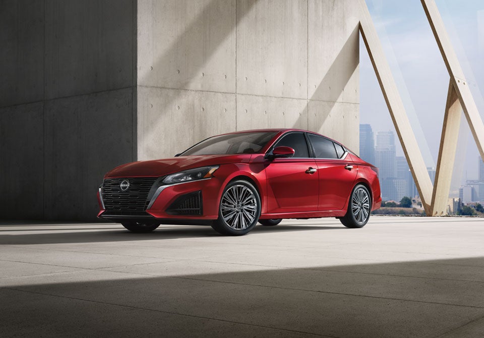 2025 Nissan Altima Pischke Motors Nissan in La Crosse WI